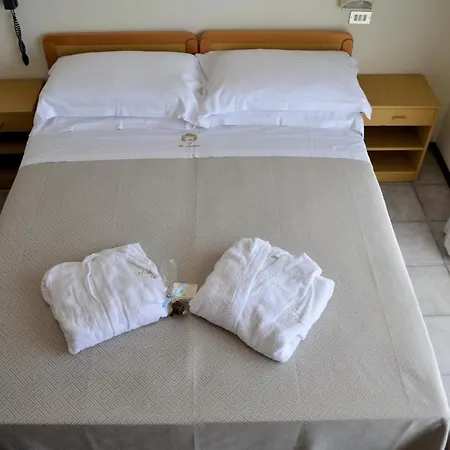 Residenza Esterna - Dependance * מילאנו מריטימה