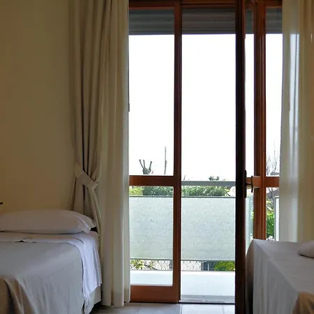 ホテル Residenza Esterna - Dependance ミラノ・マリッティマ