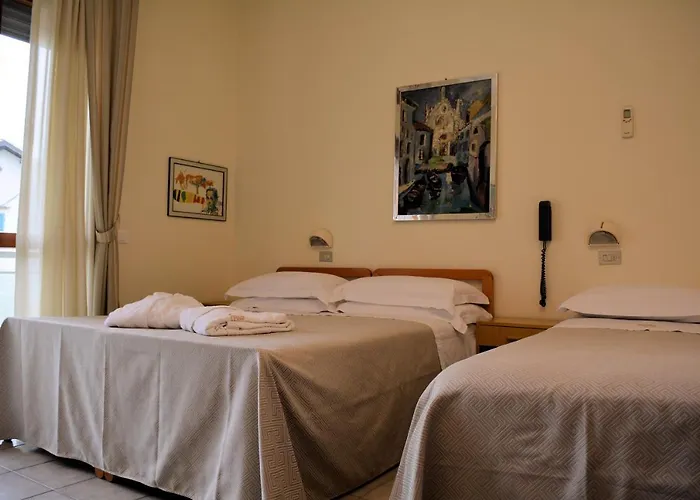 Residenza Esterna - Dependance מלון